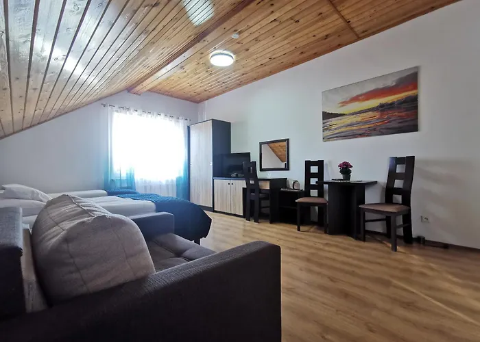 홈스테이 Dzafar *